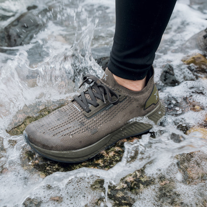 Waterproof Adapt Runner Shoes