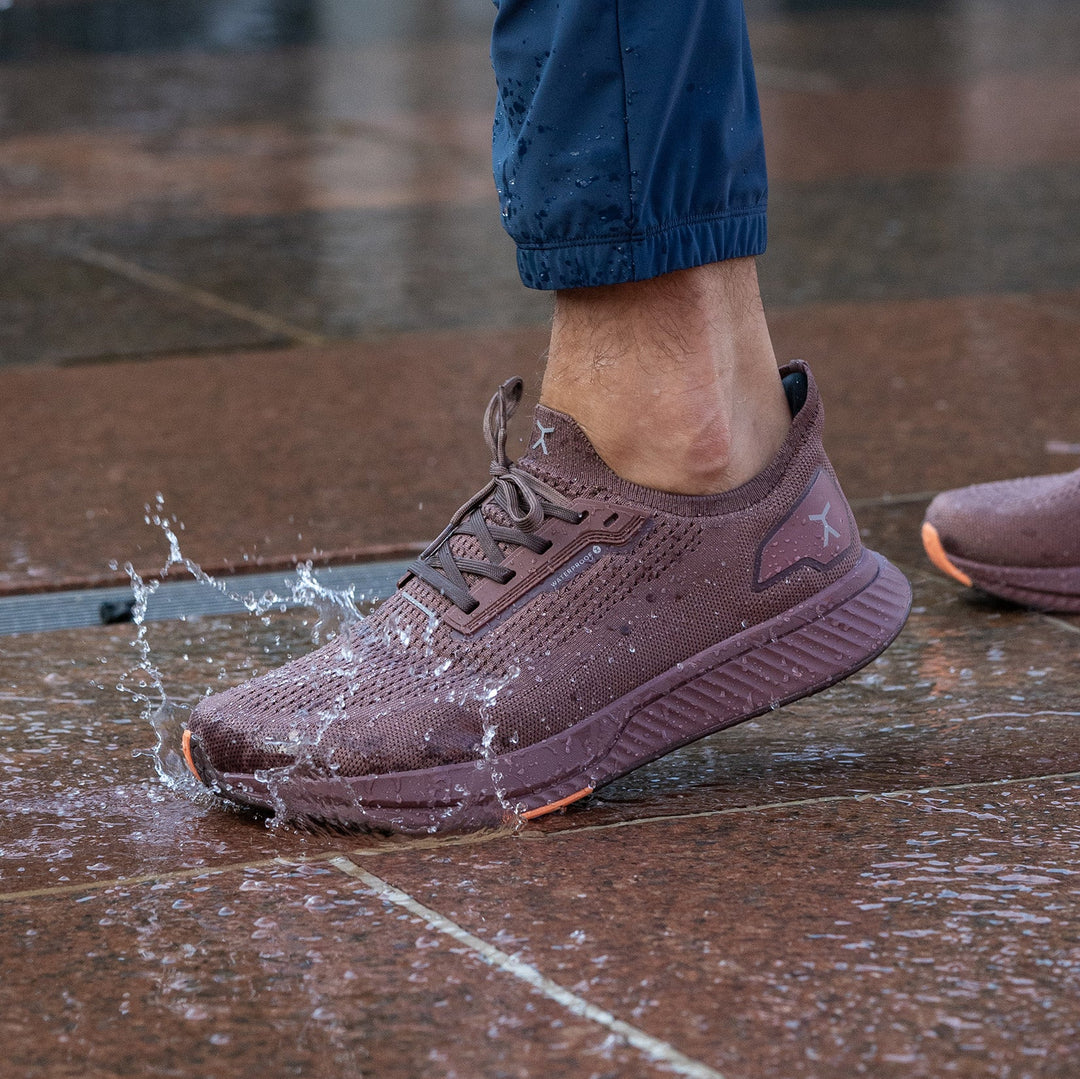 Waterproof Adapt Runner Shoes